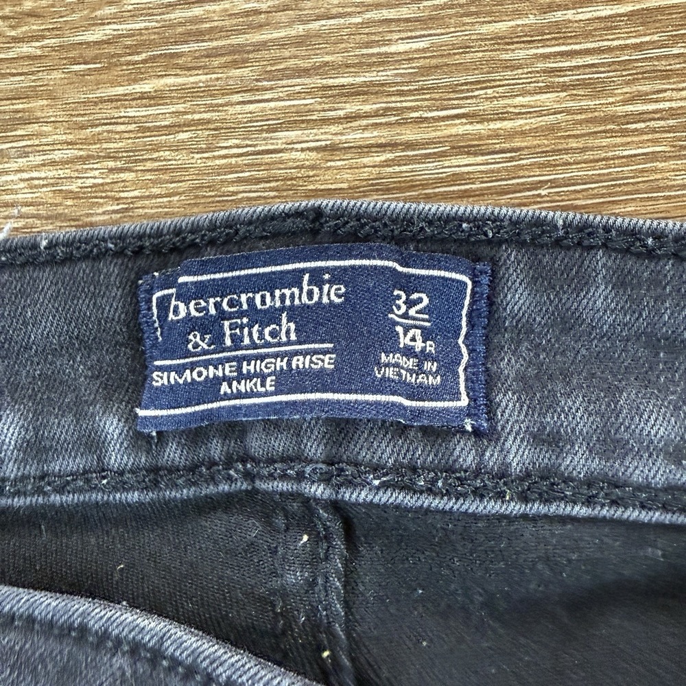 Abercrombie & Fitch Simone High Rise Ankle Jeans Women's 32 Black Raw Hem - Picture 2 of 8